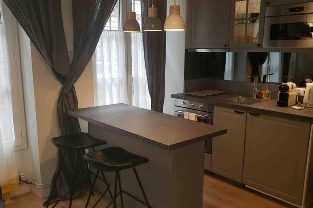 Charming Saint Germain Odeon Luxembourg Apartment ปารีส ภายนอก รูปภาพ
