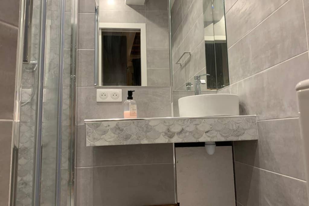 Charming Saint Germain Odeon Luxembourg Apartment ปารีส ภายนอก รูปภาพ