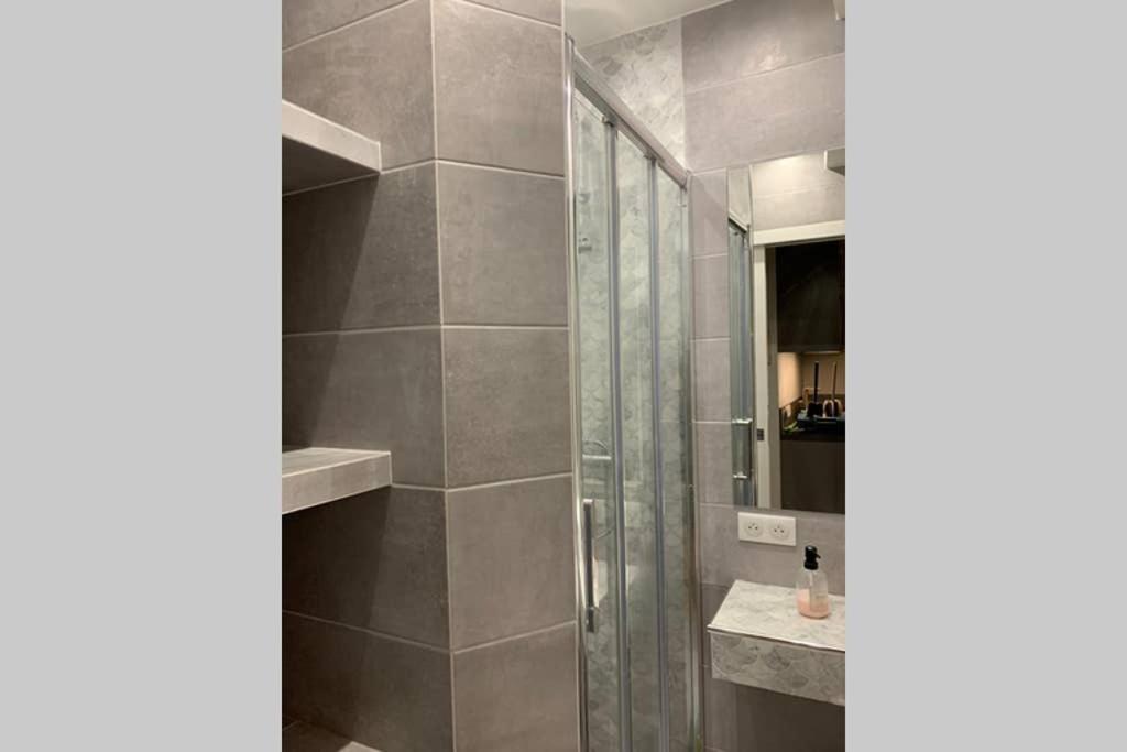 Charming Saint Germain Odeon Luxembourg Apartment ปารีส ภายนอก รูปภาพ